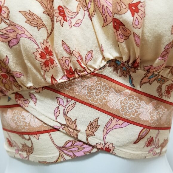 Rusttydustty top Large floral print cropped puff sleeve cutout tie back boho - Picture 5 of 13